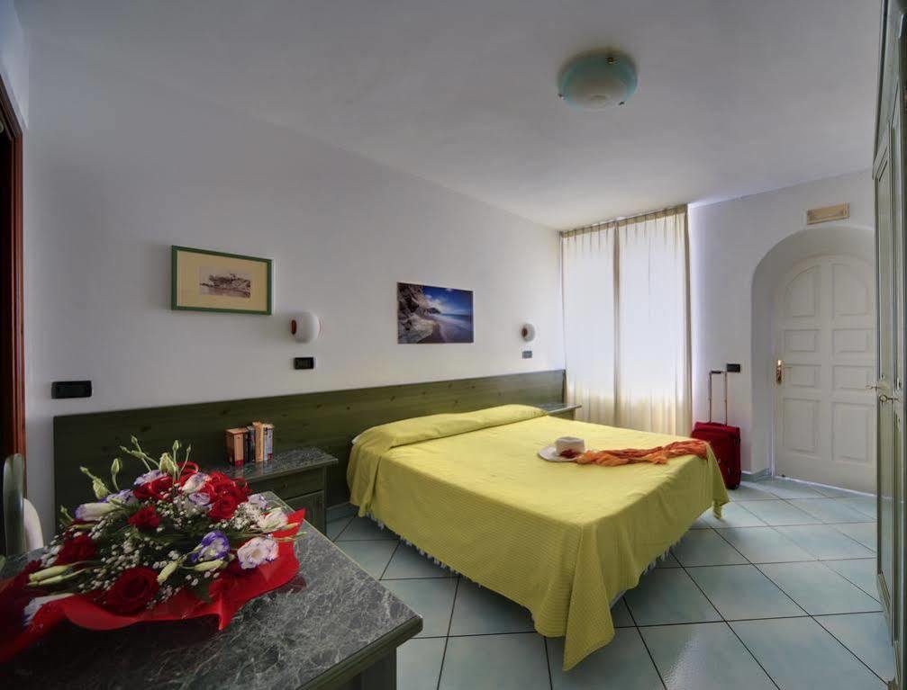Forio di Ischia Hotel Casa Del Sole מראה חיצוני תמונה